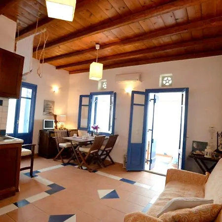 One Bedroom At Ormos Kardianis 60 M Away From The Beach With Sea View Furnished Terrace And Wifi Tínos